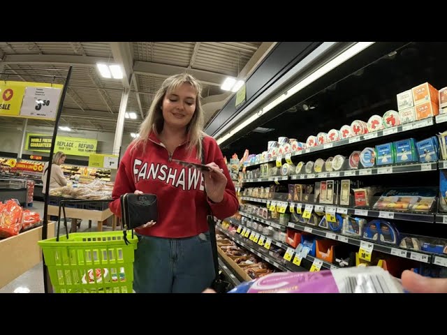 This stranger paid for my groceries!