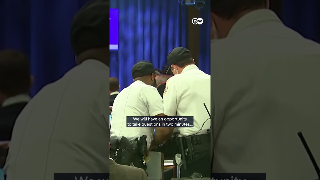 “Why aren’t you in the Hague?” Journalist interrupts Secretary of State Blinken during speech