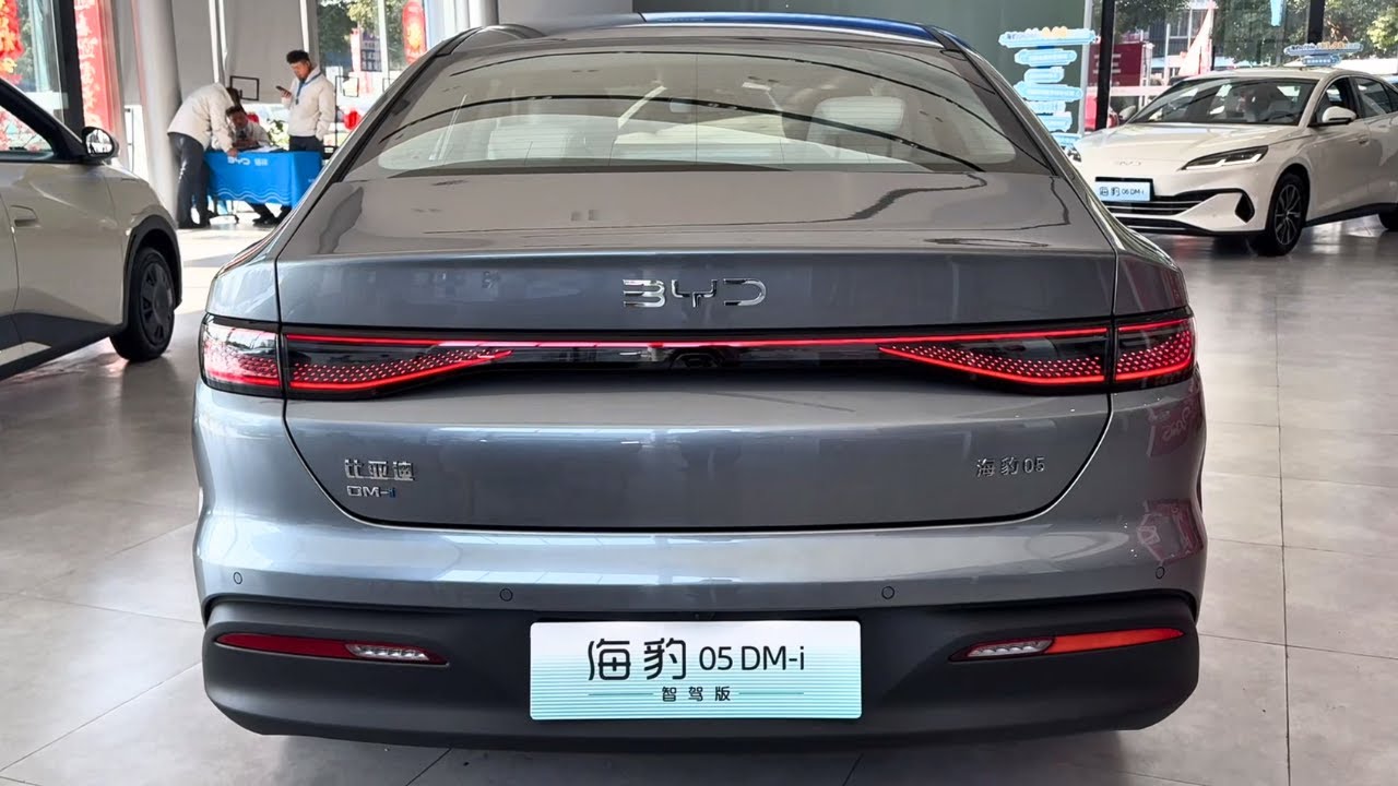 2025 BYD Seal 05 DM-i PHEV in-depth Walkaround