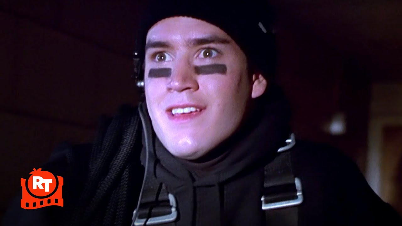 Dead Man on Campus (1998) – Two Idiots Sneak Into School Scene | Movieclips