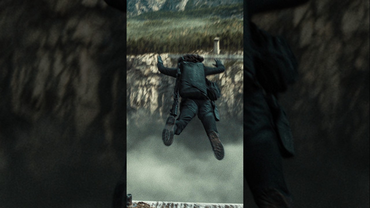 He Falls Into A Giant Gorge 🫣