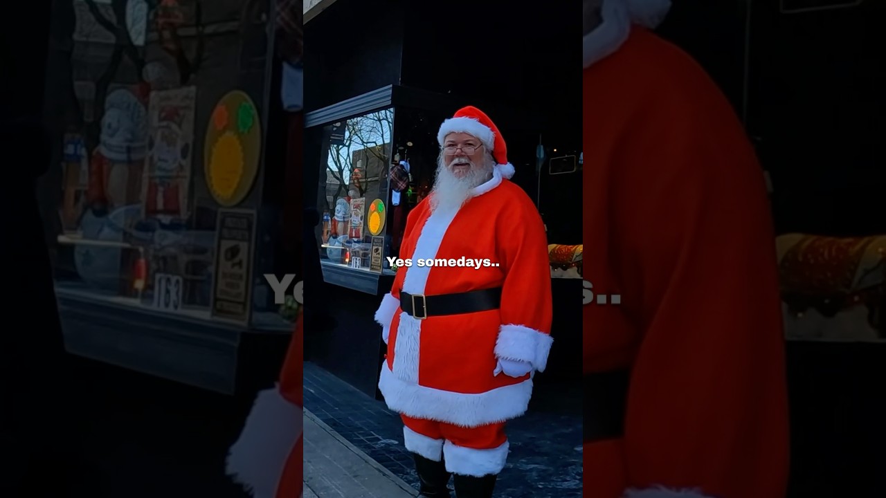 I found Santa and THIS happened 🥹❤️