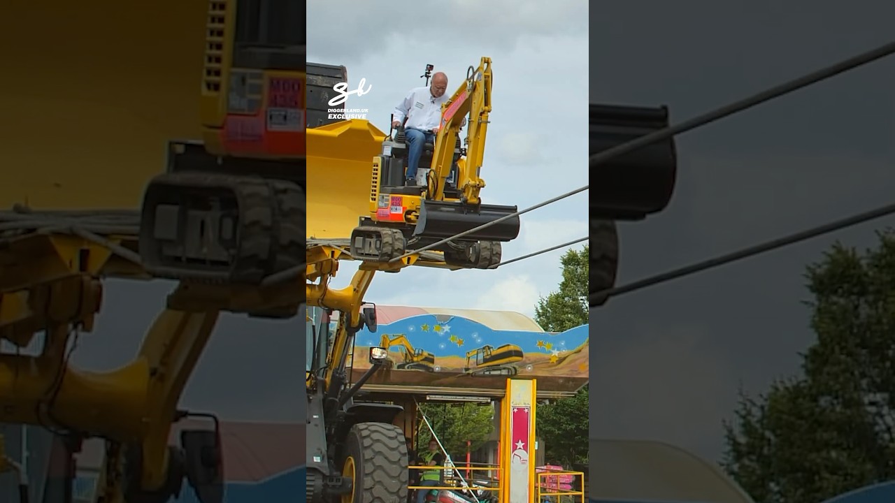 Imagine walking a tight rope… on a digger 😯 #digger #challenge #vehicles