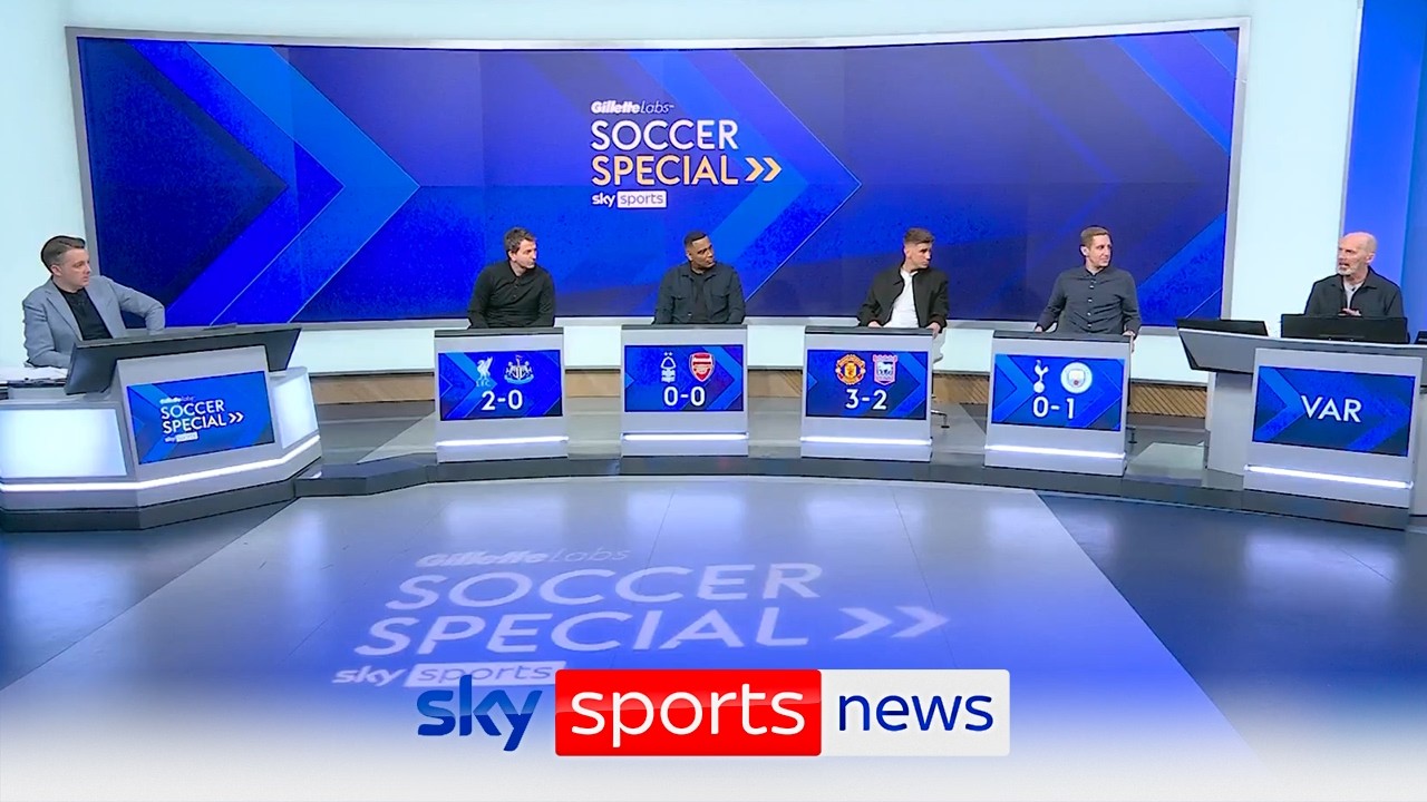 Liverpool take big step towards title | Maguire rescues 10-player Man Utd | Soccer Special reaction