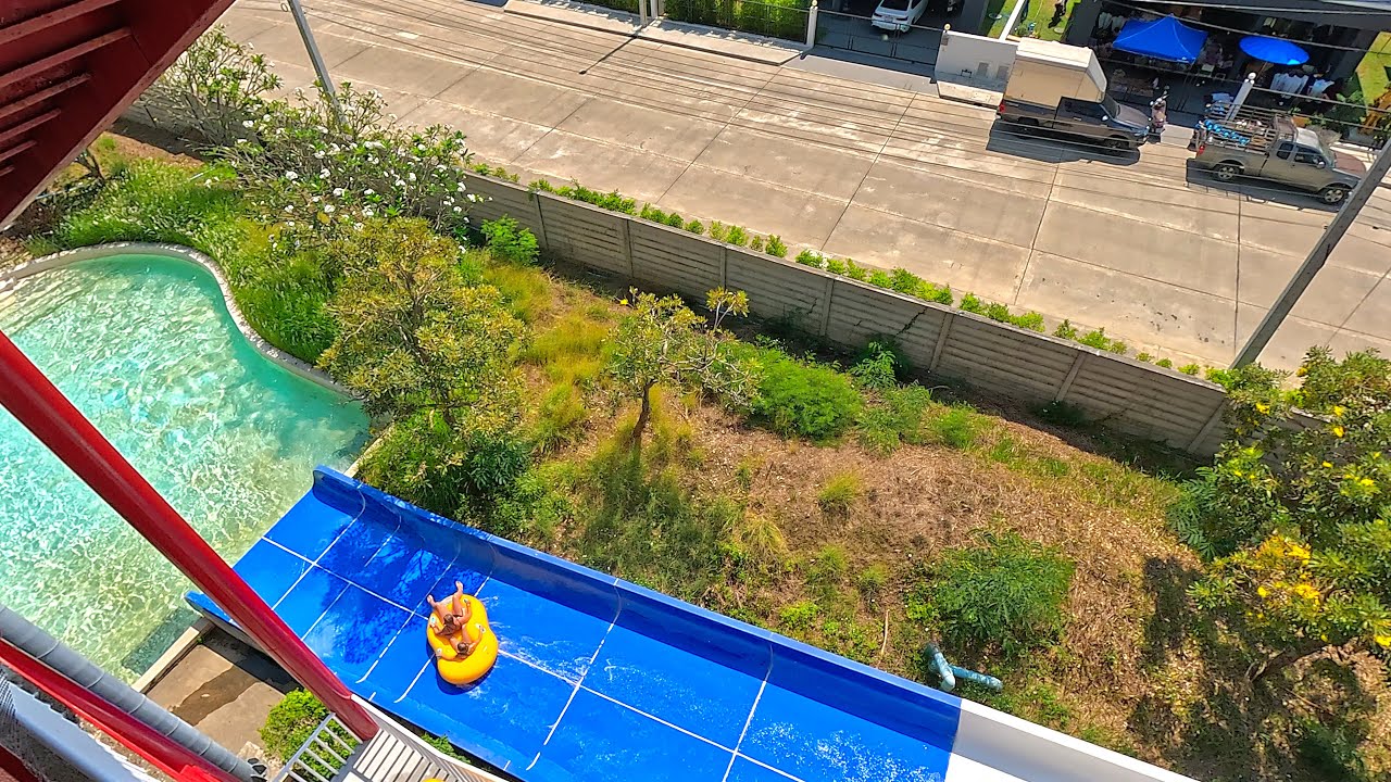 U-Swing Slide 💦 at Tube Trek Waterpark 🇹🇭