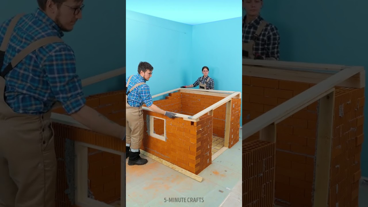 We built a miniature house inside a real house👷‍♂️