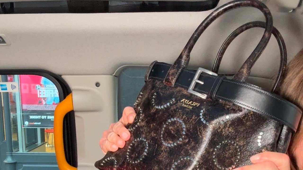 What’s In My Bag | Beauty Tips | Trinny