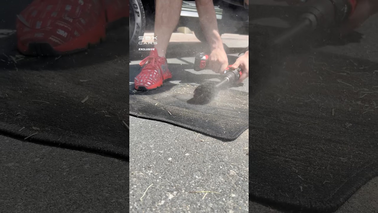 You’ve been cleaning your car wrong 😅 #cars #vehicles #hack
