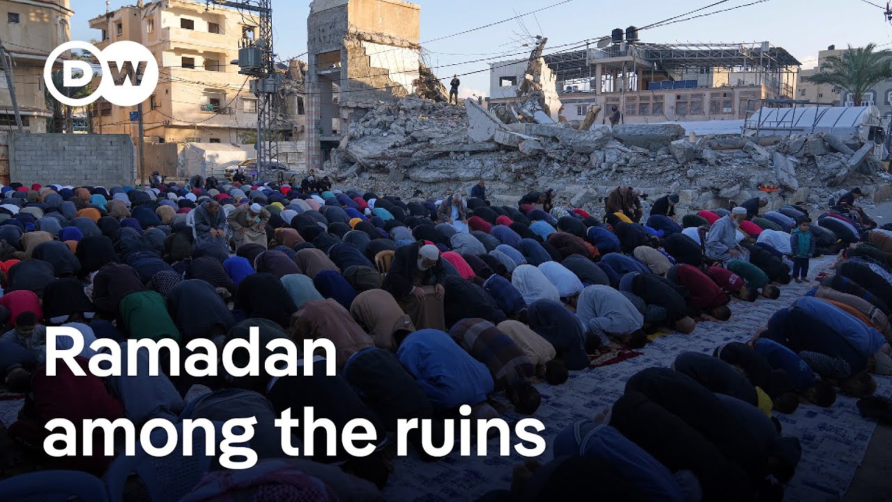 Hamas agrees to Gaza ceasefire proposal, Israel offers counterproposal | DW News