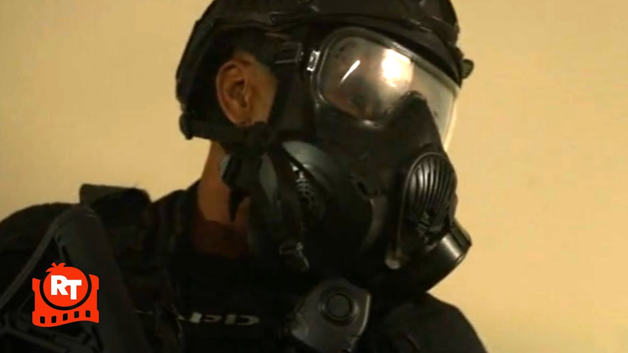 S.W.A.T. – Fighting Through Tear Gas (S1E12) | Movieclips