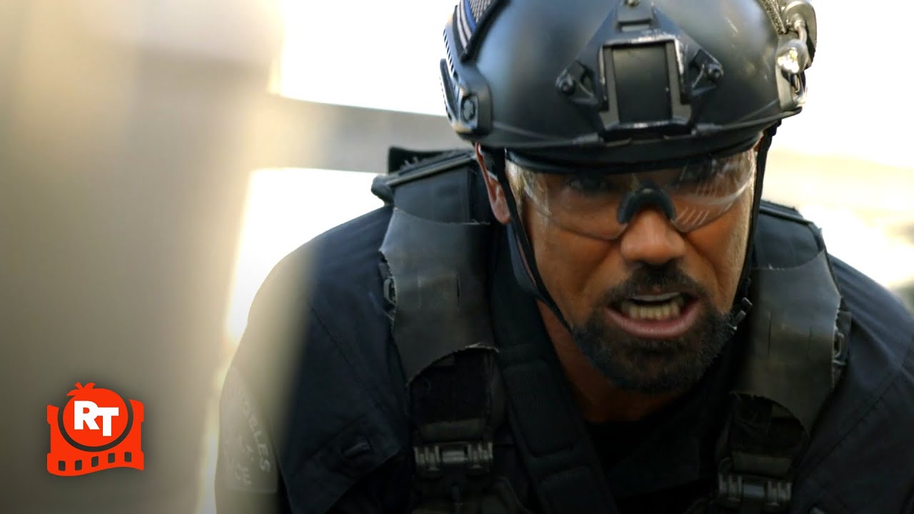 S.W.A.T. – Stopping the Terrorists (S1E12) | Movieclips