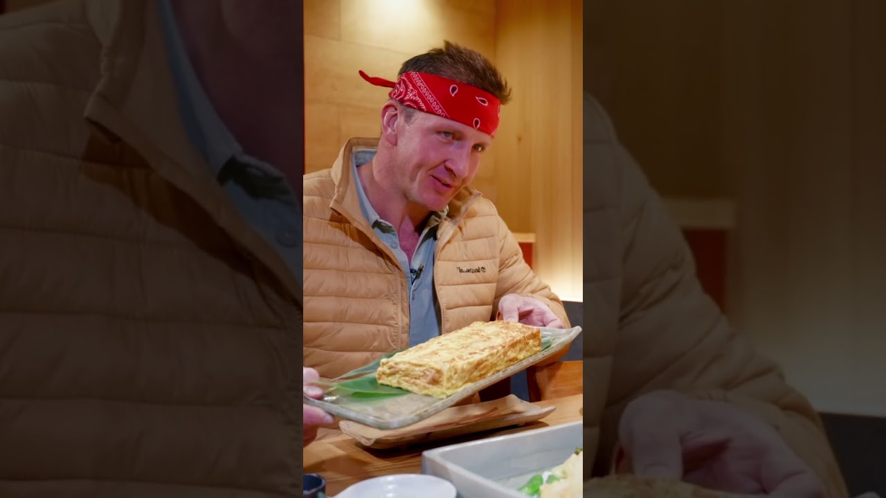 I ate RAW EELS!! 😱🐍