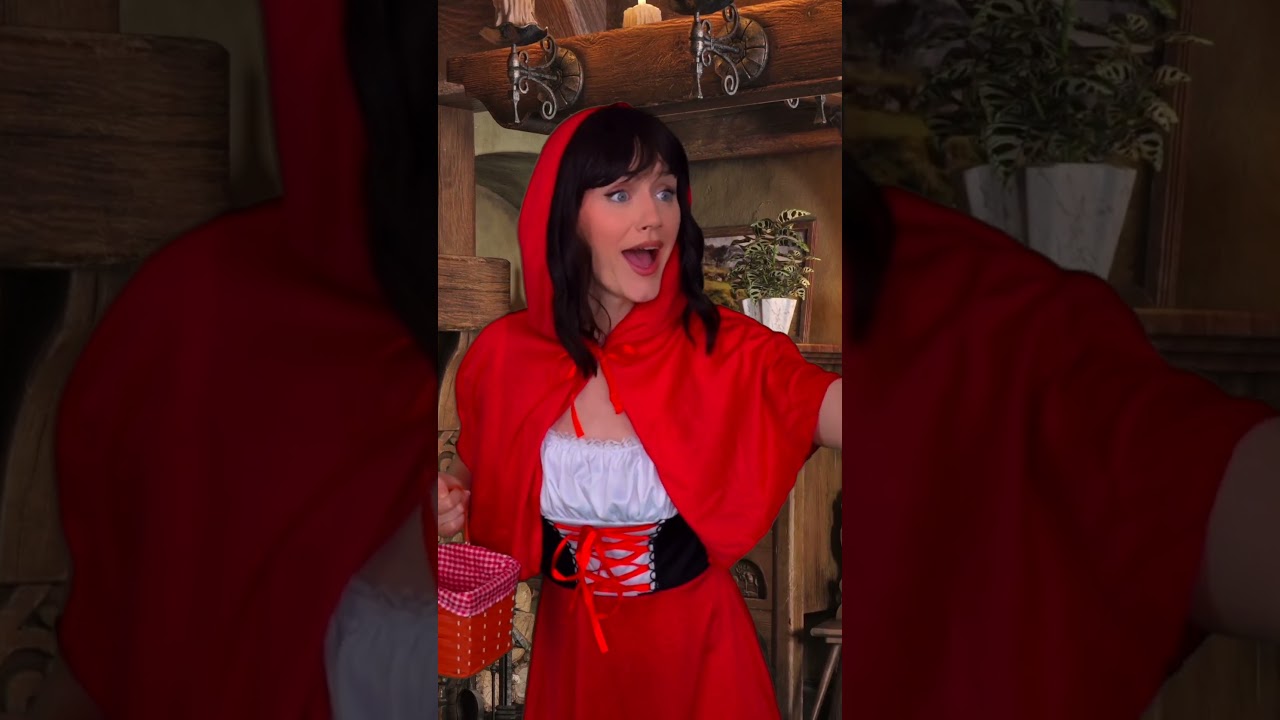 nobody: Little Red Riding Hood 🐺🍓🧺