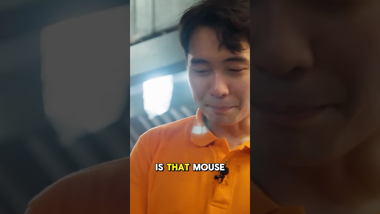 Uncle Roger Tries Exotic Thai Food!! 🇹🇭