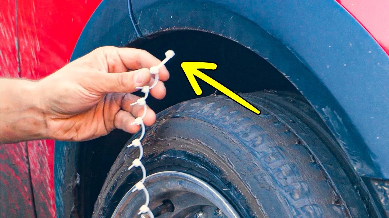 Even Pro Drivers Don’t Know These Car Hacks! 👀🚘 #drivingtips