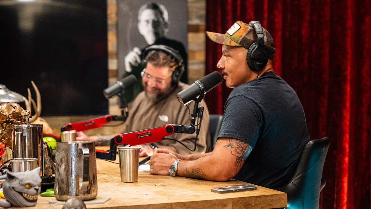 Joe Rogan Experience #2339 – Luis J. Gomez & Big Jay Oakerson