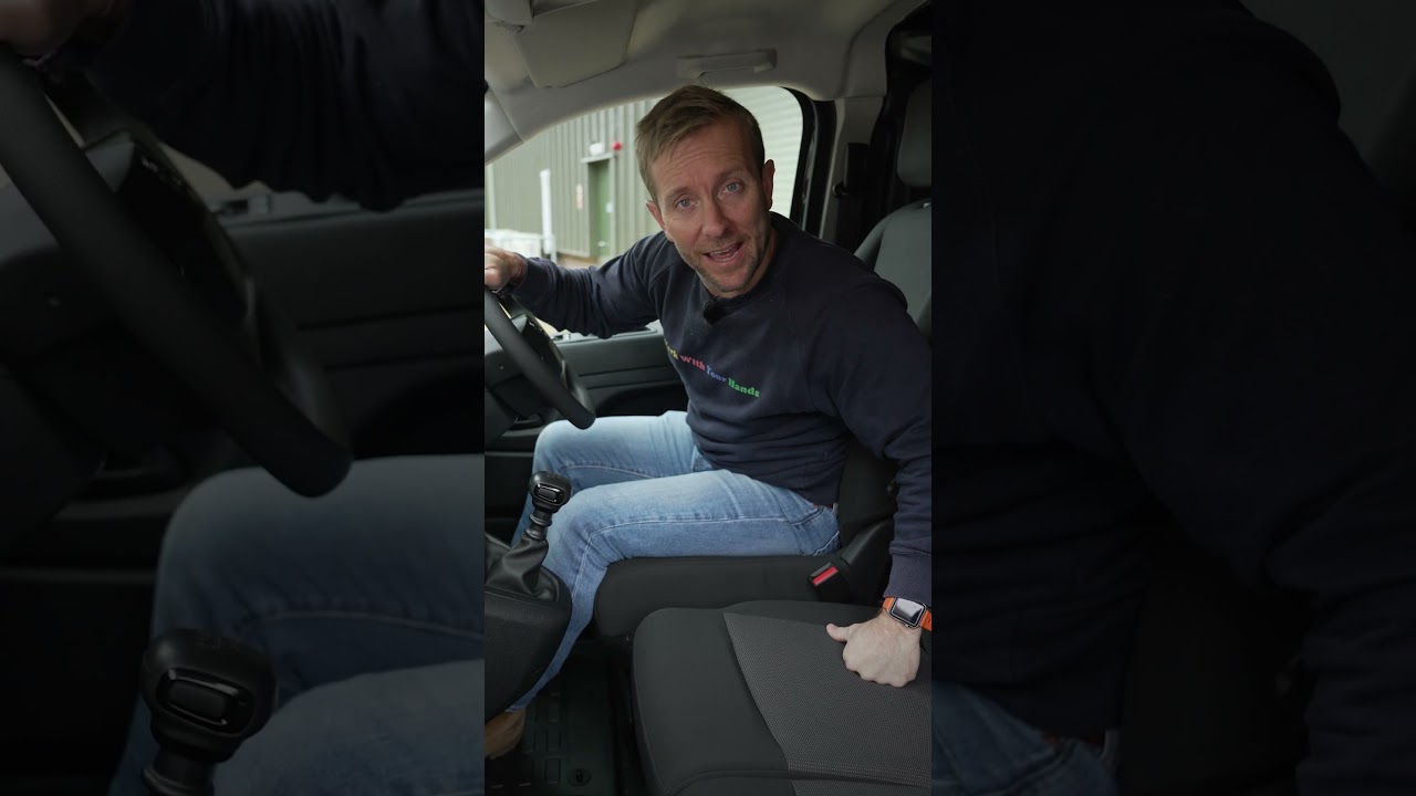 NEW Vauxhall Vivaro Review | What Car?