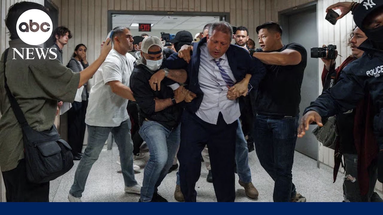 New York City comptroller and mayoral candidate, arrested at immigration court