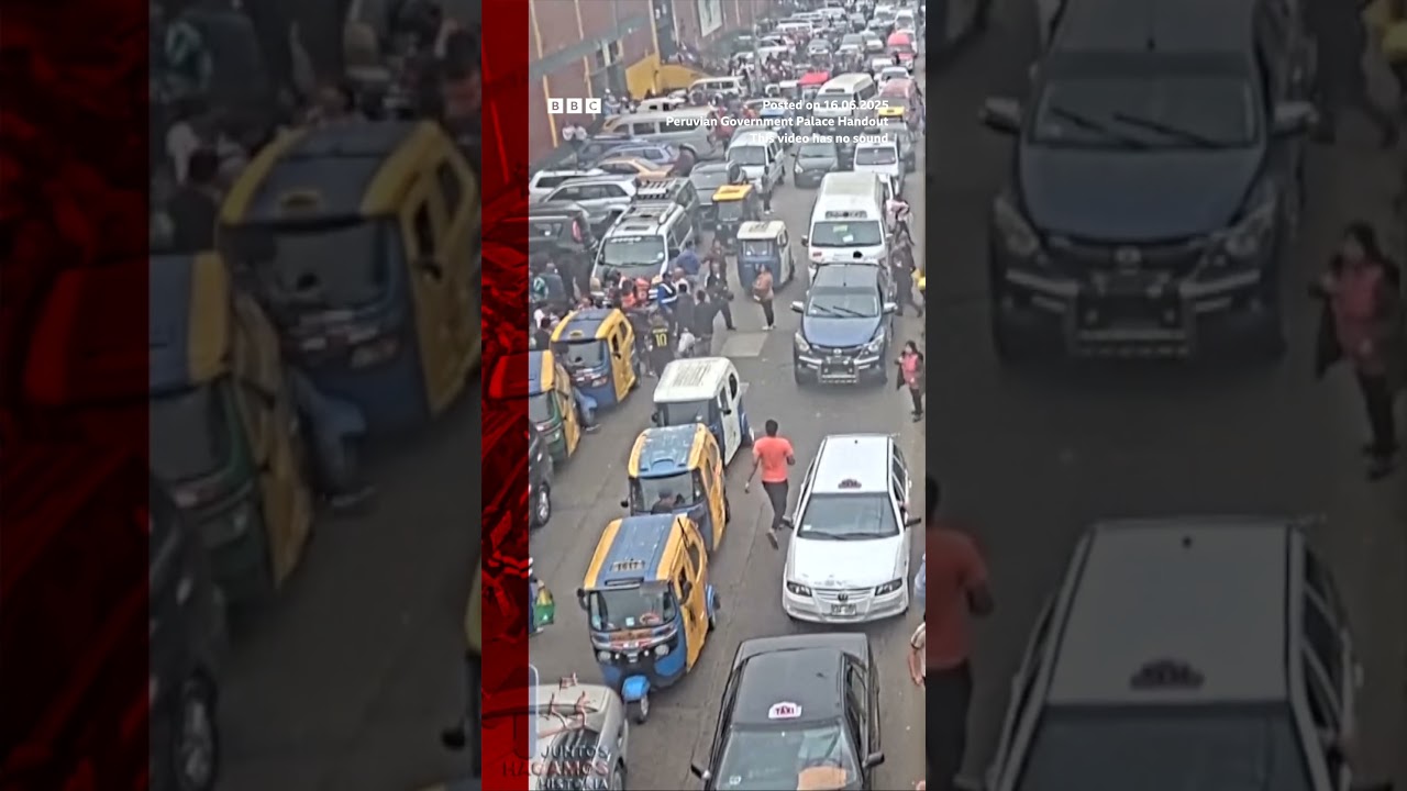 People flee church in Peru as earthquake interrupts mass. #Peru #BBCNews