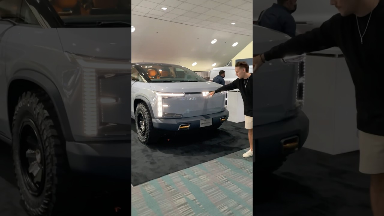 The New Tesla Cybertruck? 😱 #tesla #cybertruck #china