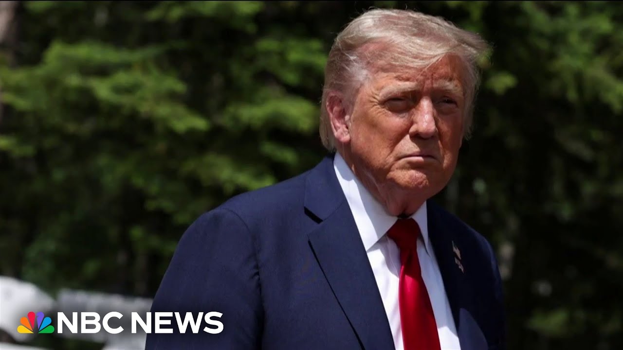 Trump’s circle split over potential Iran strike