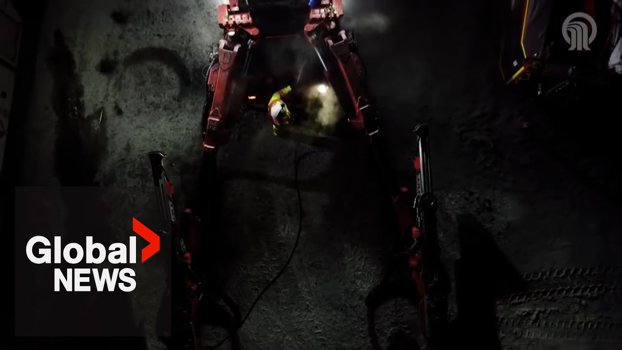 3 BC miners trapped behind wall of debris 30 metres long, 8 metres high