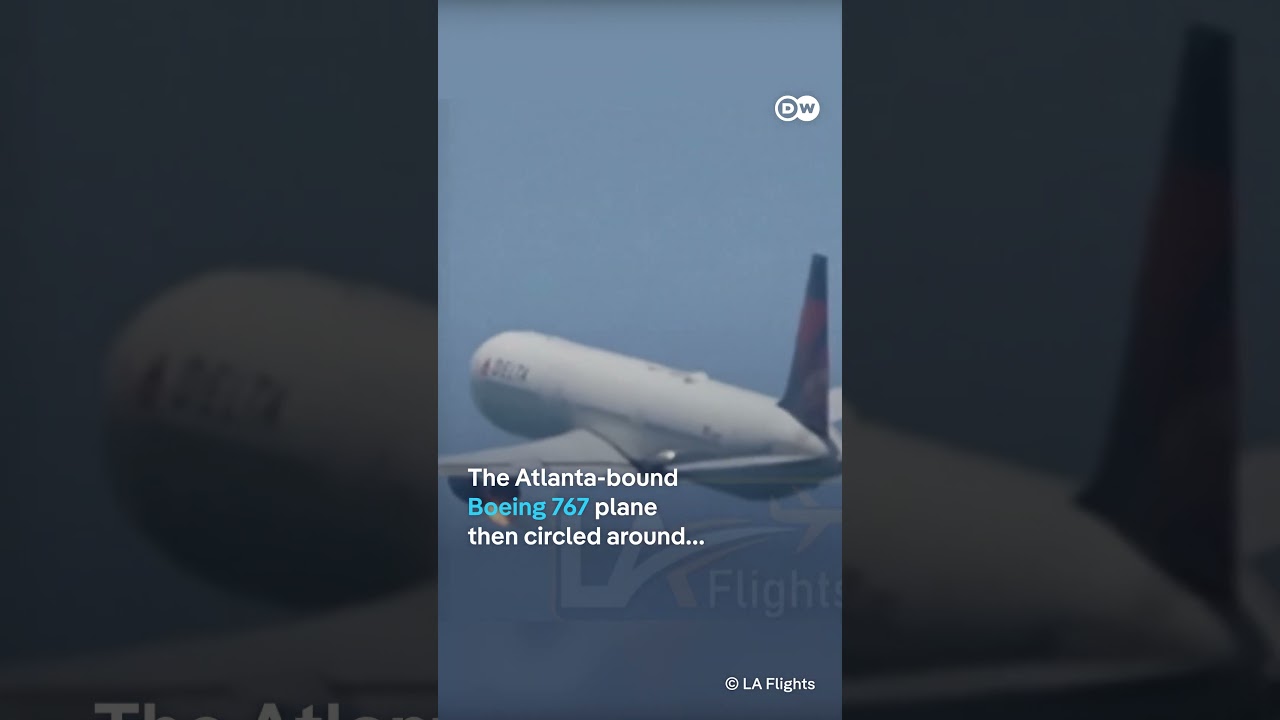 Delta Airlines plane engine catches fire after takeoff from LA | DW News