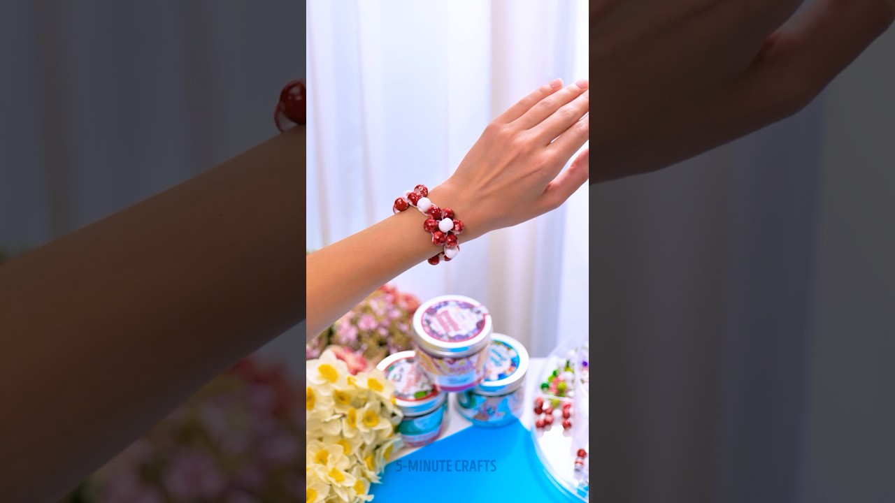Make a stunning flower bracelet—subscribe @pepperell.crafts for DIY magic! 🌸