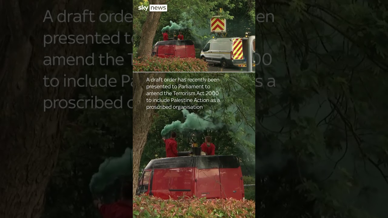 Protesters block entrance to Israeli defence company in Bristol