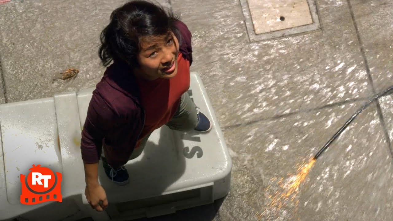 S.W.A.T. – Street’s Electrified Water Rescue (S2E1) | Movieclips