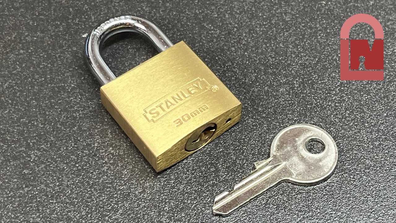 Stanly 30mm Padlock Picked