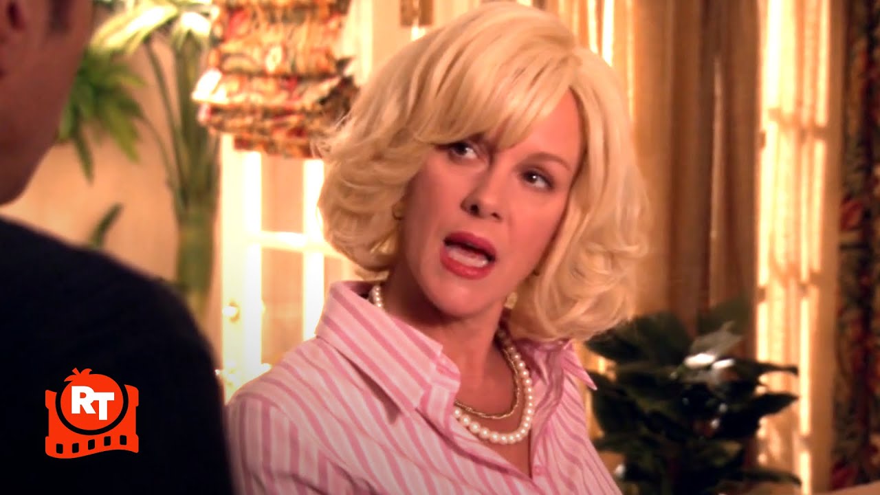 Weeds – Celia Starts Her Campaign (S2E1) | Movieclips