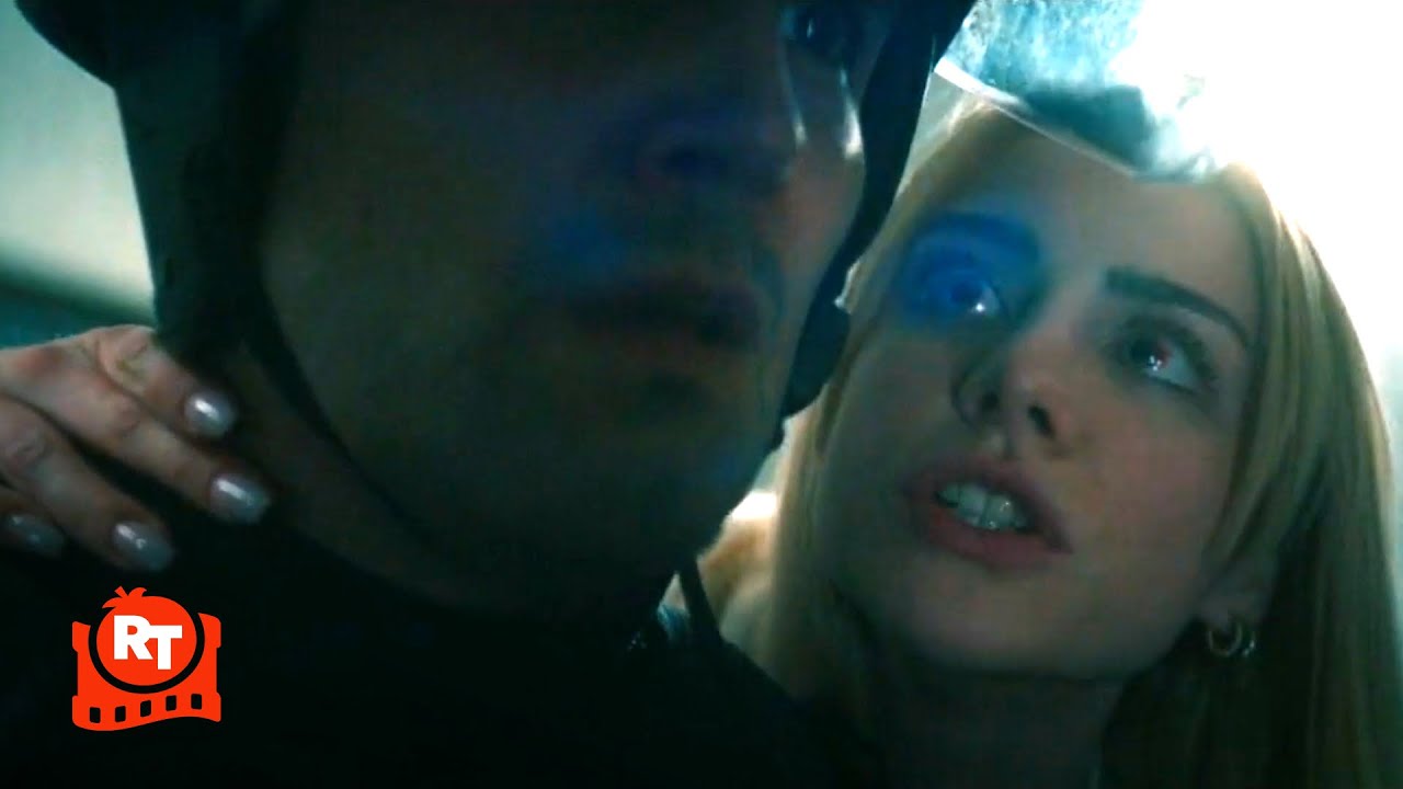 Gen V – Cate Makes Guards Do *Stuff* With a Flashlight (S1E2) | Movieclips