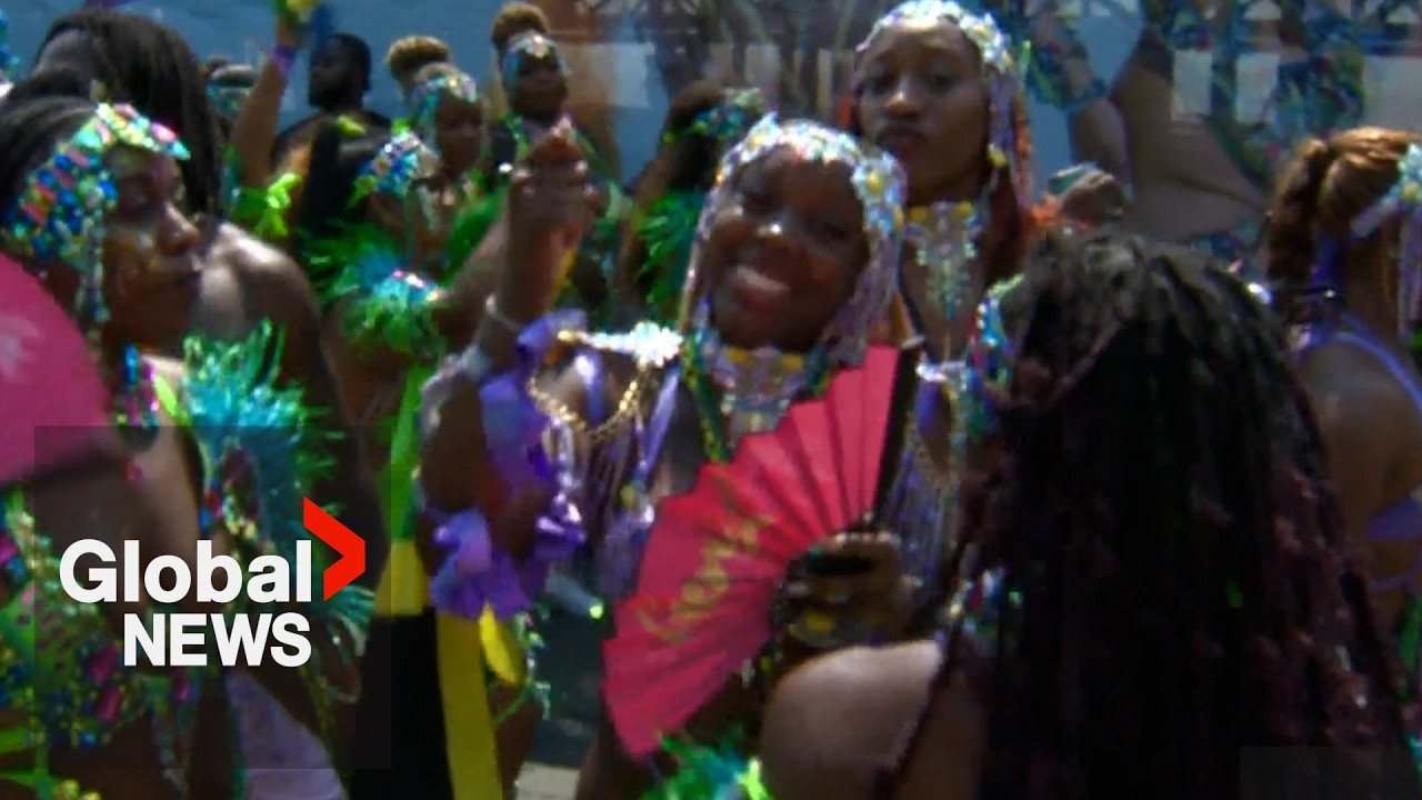 Grande parade kicks off at Toronto’s annual Caribbean Carnival