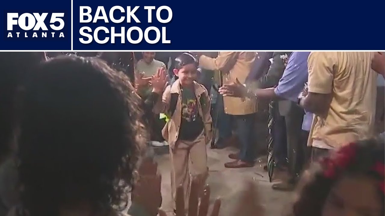 Hope Hill students walk red carpet | FOX 5 News