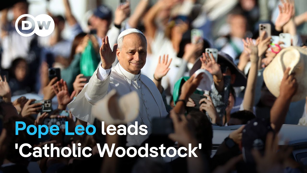 Pope Leo celebrates Jubilee year with hundreds of thousands of young Catholics | DW News