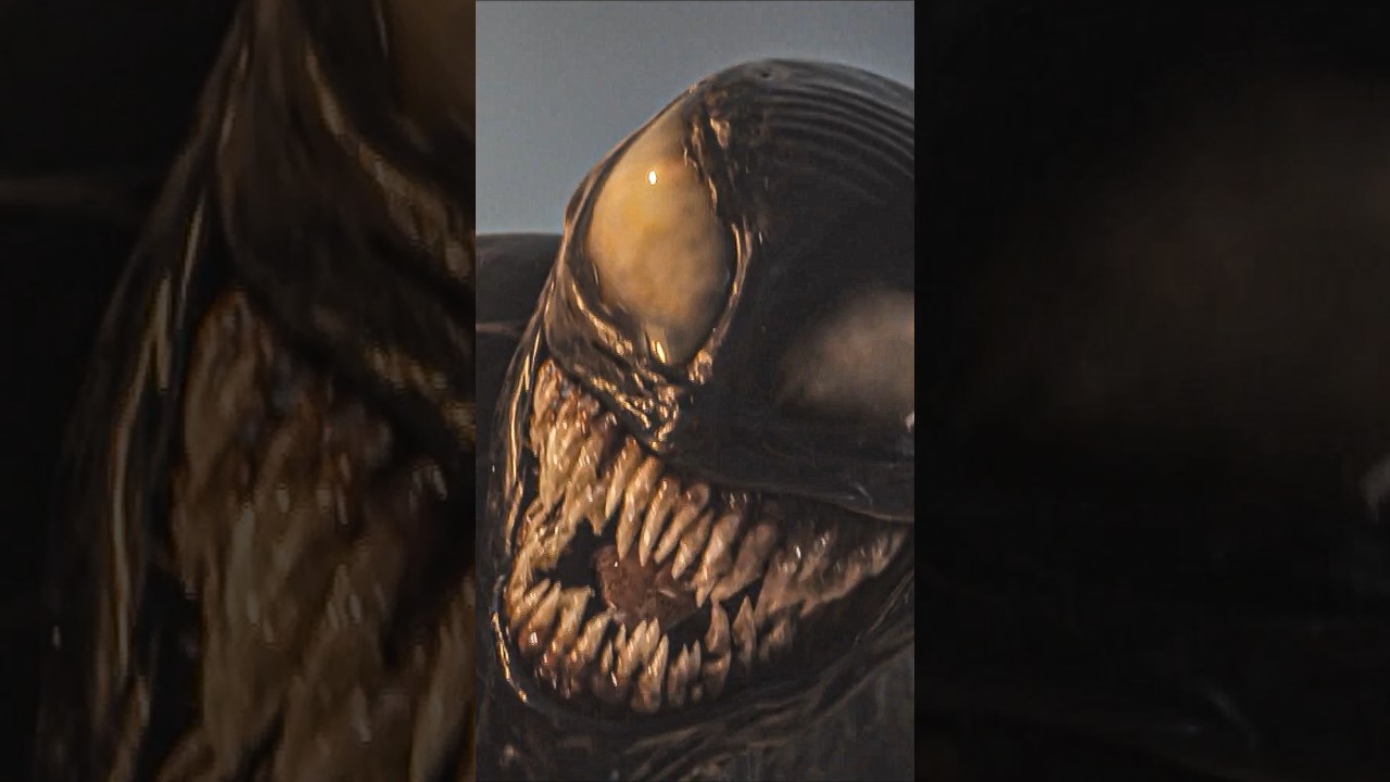 Venom vs. Xenophage EPIC Plane Fight 💥