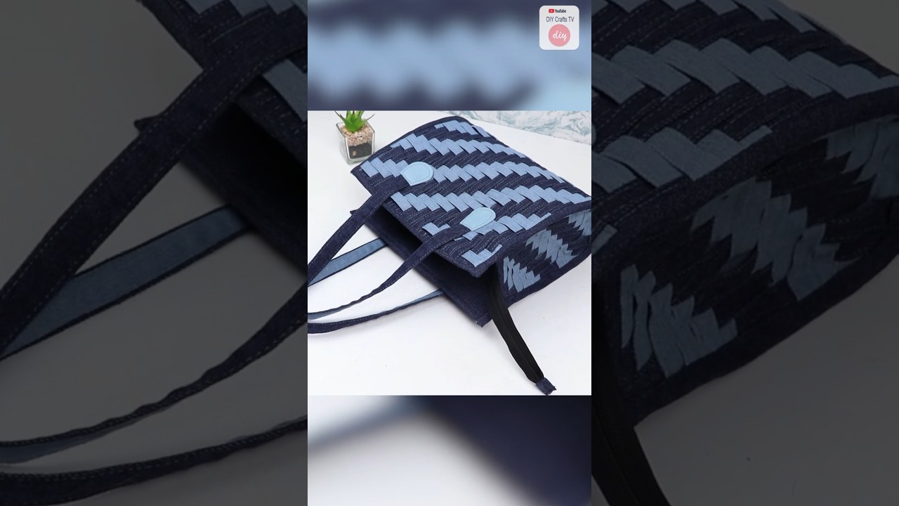 Waved diy striped bag – jeans recyclig idea #bag #sewing #jeansreuse