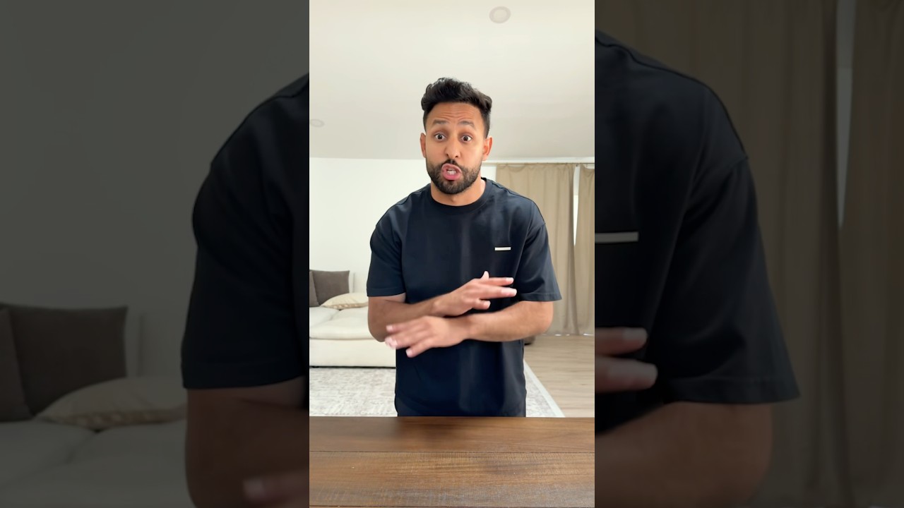 Whenever I tell my mom a secret 🔈