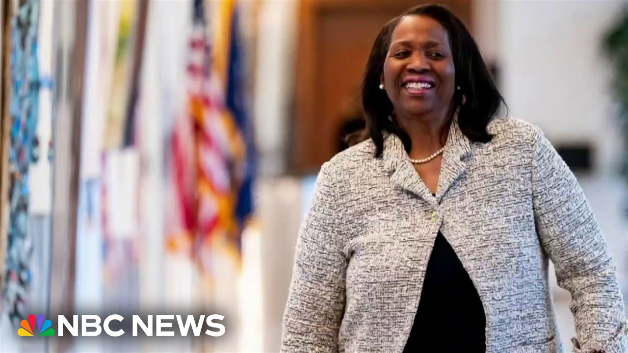 Appeals court rejects Trump’s attempt to fire Lisa Cook