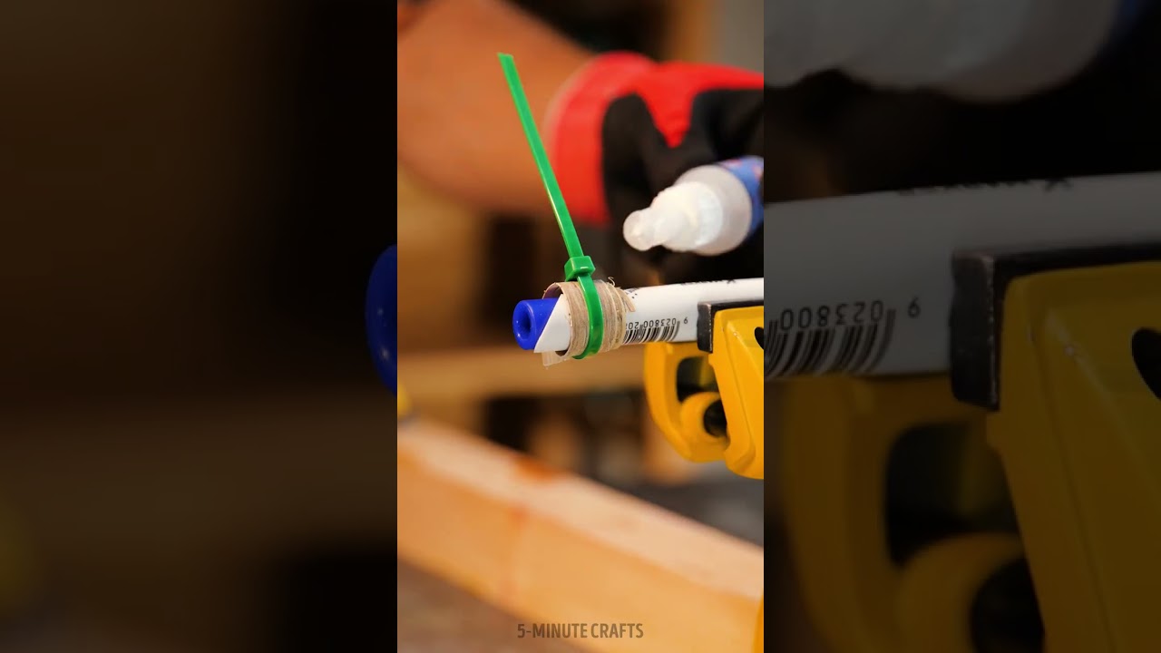 Hey, I like your ring 💍 💸 Thanks, this is how I made it