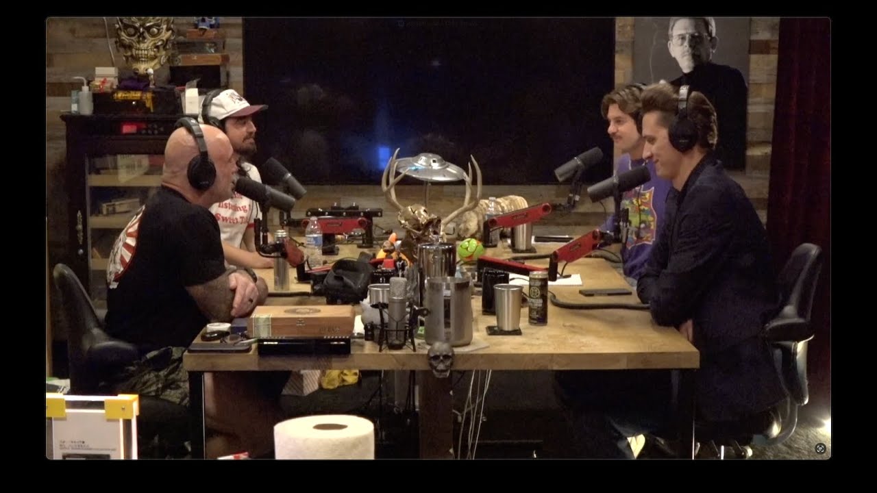 Joe Rogan Experience #2386 – The Red Clay Strays