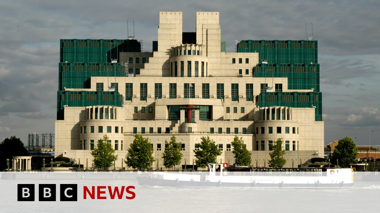 MI6 launches dark web portal to attract spies in Russia | BBC News