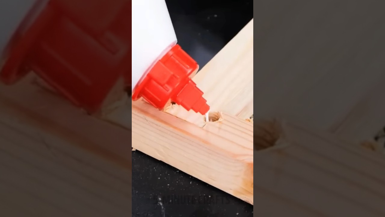 Smart repair hack for wood #smartdiy #woodworking #fixityourself