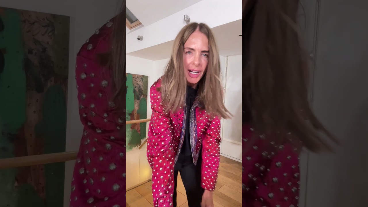 Wearing Navy & Red | OOTD | Trinny