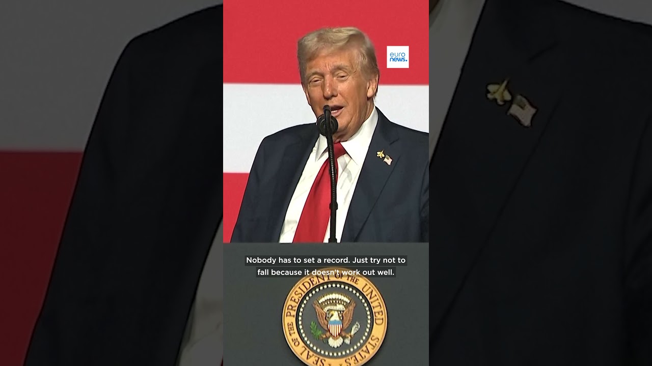 At gathering of military leaders, Trump expounds on the art of presidential stair walking