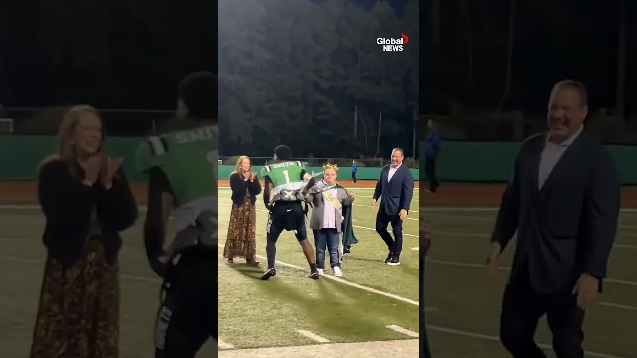 Georgia senior gives his homecoming crown to classmate with Down syndrome