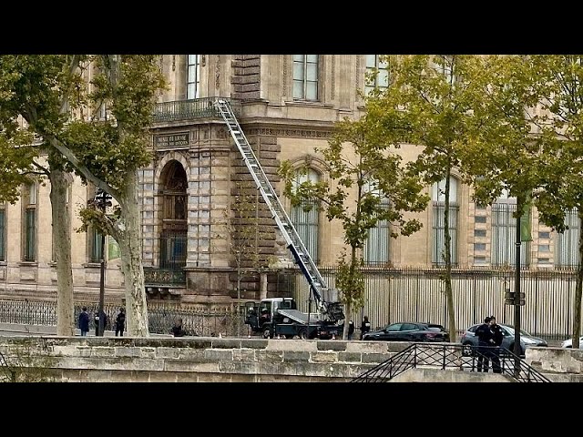 Jewels of ‘inestimable’ value stolen from Louvre museum in Paris in major heist