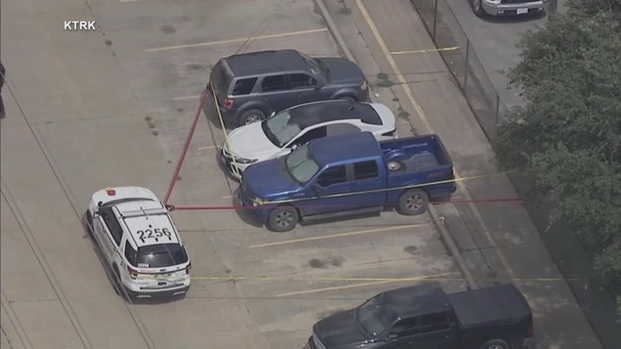 Mom arrested for murder after 9-year-old daughter dies in hot car