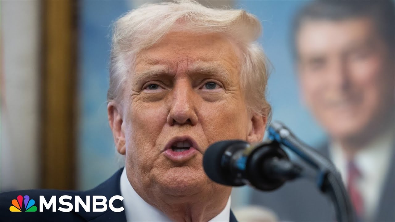 ‘Ridiculous statement’: Dem Sen. knocks Trump’s comments on furloughed federal workers